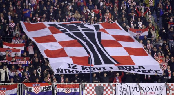21.11.2023., stadion Maksimir, Zagreb - Kvalifikacije za UEFA Euro 2024, skupina D, Hrvatska - Armenija. Navijaci Photo: Luka Stanzl/PIXSELL