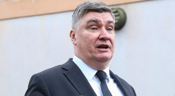 23.02.2024.,  Zagreb - Obiljezavanje 30. obljetnice ustrojavanja 1. hrvatskog gardijskog zbora, Dana Pocasno-zastitne bojne i Dana vojne kapelanije "Sveti Valentin" u vojarni "1. hrvatski gardijski zbor" na Tuskancu. Predsjednik RH Zoran Milanovic dao je izjavu medijima. Photo: Matija Habljak/PIXSELL