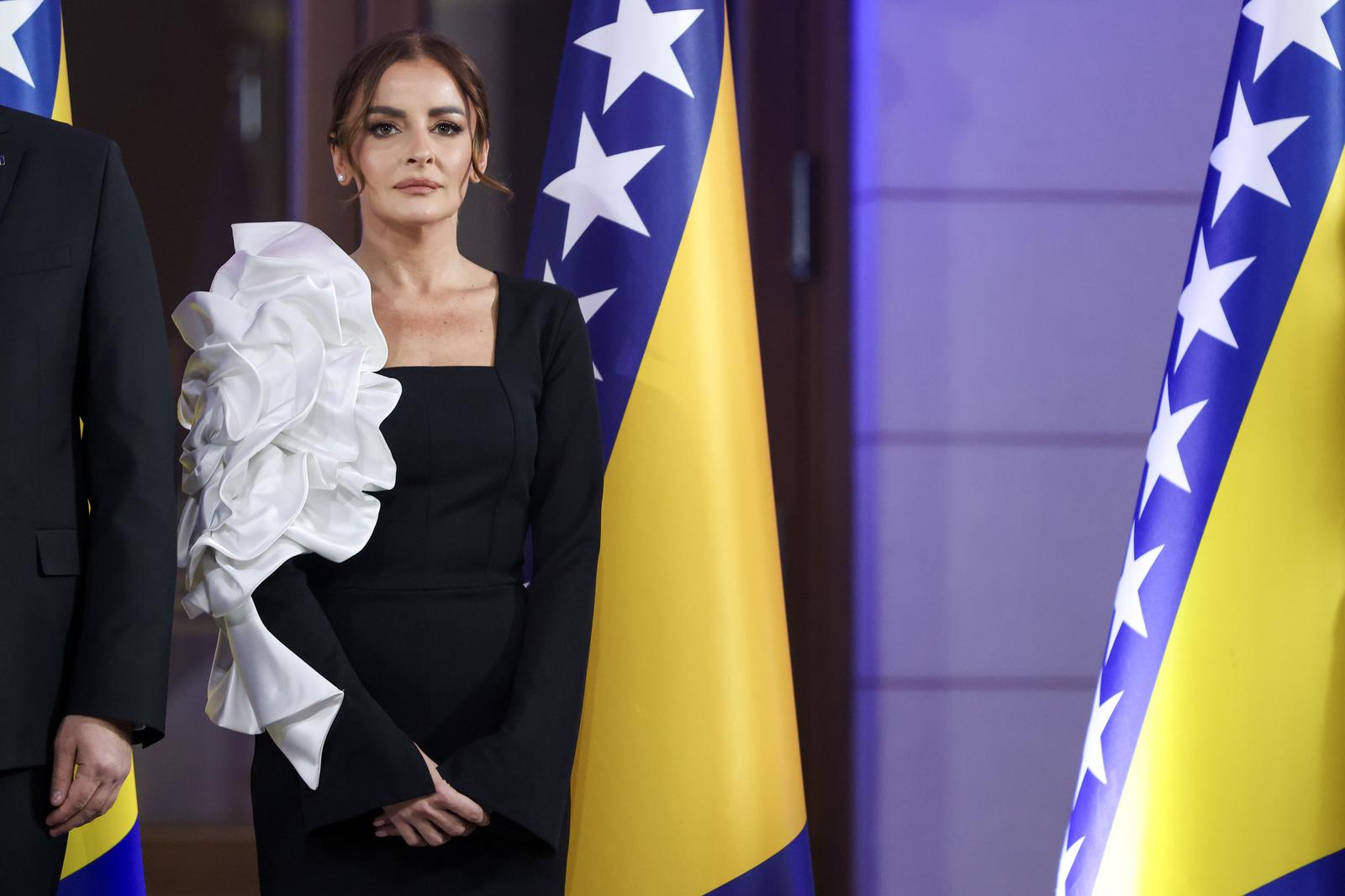 28.02.2024., Sarajevo, Bosna i Hercegovina - U sarajevskoj Vijecnici veceras je odrzan prijem clanova Predsjednistva BiH Zeljka Komsica i Denisa Becirovica povodom 1. ozujka, Dana nezavisnosti Bosne i Hercegovine. Photo: Armin Durgut/PIXSELL