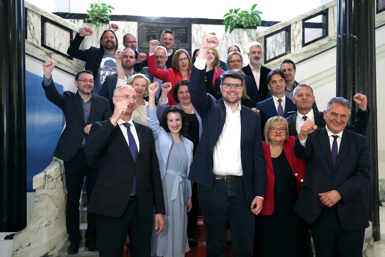 28.03.2024., Zagreb - Predstavnici  SDP-a i oko njega okupljene koalicije Rijeke pravde predali su danas Drzavnom izbornom povjerenstu kandidacijske liste za parlamentarne izbore 2024.. Photo: Patrik Macek/PIXSELL