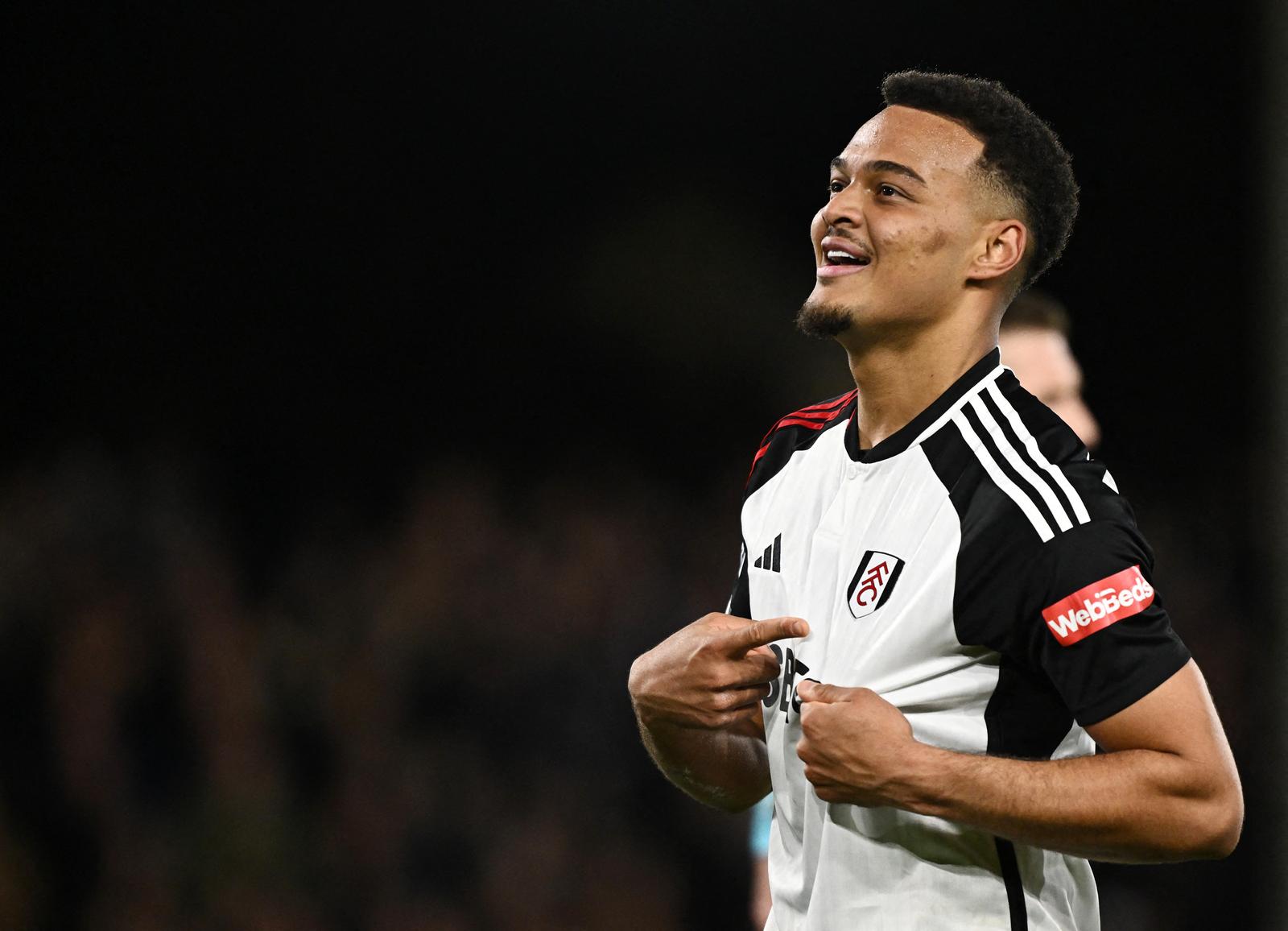 Soccer Football - Premier League - Fulham v Tottenham Hotspur - Craven Cottage, London, Britain - March 16, 2024 Fulham's Rodrigo Muniz celebrates scoring their third goal REUTERS/Dylan Martinez NO USE WITH UNAUTHORIZED AUDIO, VIDEO, DATA, FIXTURE LISTS, CLUB/LEAGUE LOGOS OR 'LIVE' SERVICES. ONLINE IN-MATCH USE LIMITED TO 45 IMAGES, NO VIDEO EMULATION. NO USE IN BETTING, GAMES OR SINGLE CLUB/LEAGUE/PLAYER PUBLICATIONS. Photo: Dylan Martinez/REUTERS