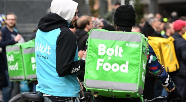 10.03.2023., Zagreb - Prosvjed inicijative zajednice Wolt dostavljaca uz potporu novog sindikata i dostavljaca Glovo i Bolt.  Photo: Marko Lukunic/PIXSELL