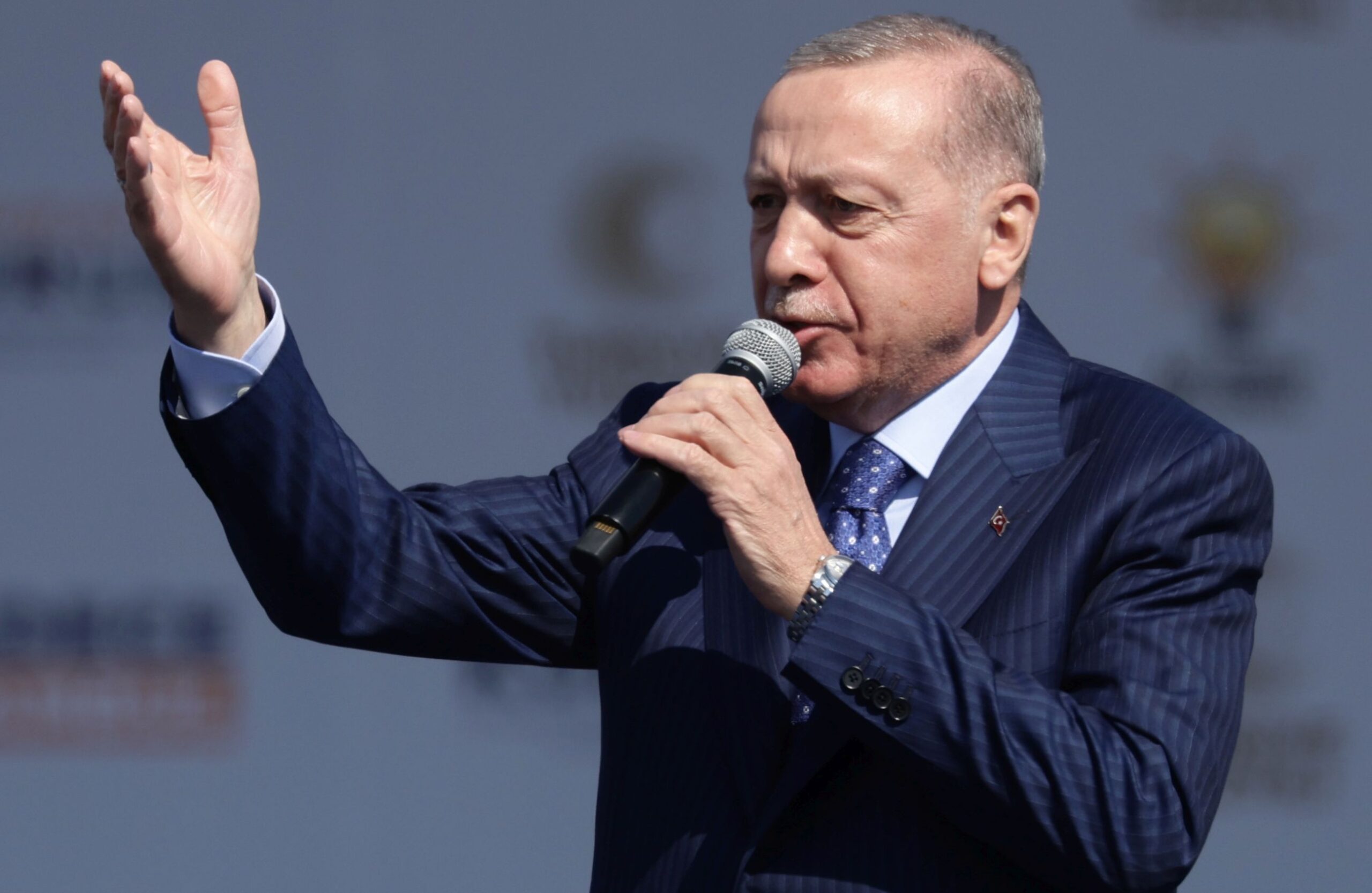 epa11241079 Turkish President Recep Tayyip Erdogan delivers a speech during the AK Party's election campaign rally in Istanbul, Turkey, 24 March 2024. The local elections in Turkey are scheduled for 31 March 2024.  EPA/ERDEM SAHIN