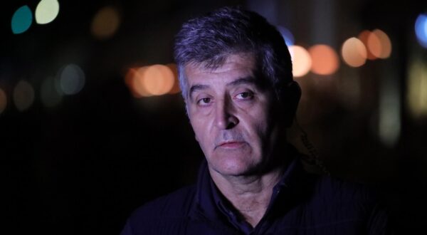 02, January, 2022, Belgrade - The father of the missing young man Matej Peris from Split, Nenad Peris, a famous water polo judge in front of the Gothic club in Beton Hall, where his son was last seen. Nenad Peris. Photo:Milan Maricic/ATAImages

02, januar, 2022, Beograd  - Otac nestalog Splicanina Mateja Perisa, Nenad Peris, poznati vaterpolo sudija ispred kluba Gotik u Beton hali, gde je njegov sin poslednji put vidjen. Photo: Milan Maricic/ATAImages Photo: Milan Maricic/ATAImages/PIXSELL