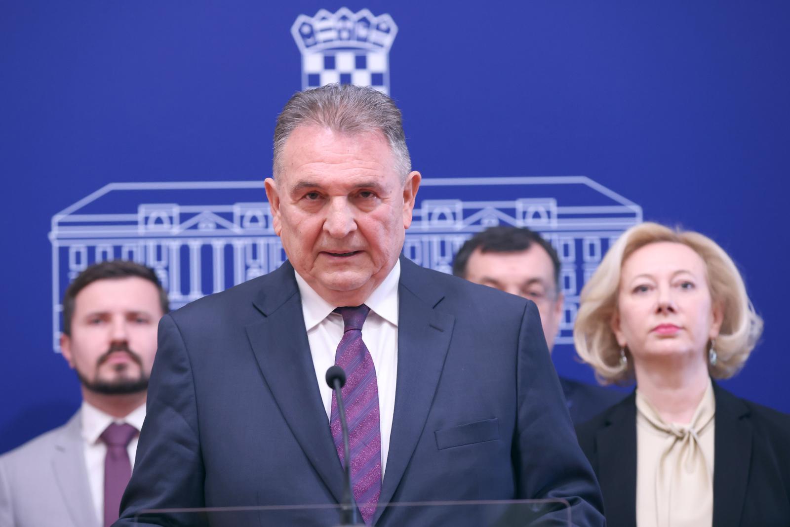 13.03.2024., Zagreb - Na konferenciji za medije Kluba zastupnika Fokusa i Reformista te Kluba zastupnika IDS-a odrzanoj u Saboru o temi „Raspustanje 10. saziva Hrvatskog sabora i izbori za novi saziv“ govorili su Dario Zurovec, Emil Daus, Damir Bajs, Natalija Martincevic, Katarina Nemet, Davor Nadji i Radimir Cacic. Photo: Patrik Macek/PIXSELL