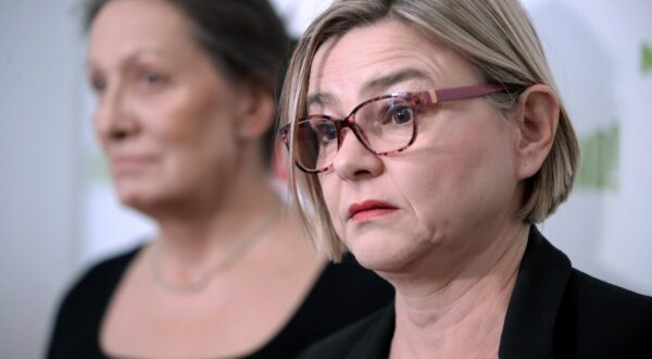 Zagreb, 10.03.2024. -  Konferencija za medije na kojoj je predsjednica saborskog kluba stranke “Možemo!” Sandra  Benčić osvrnula na intervju EU tužiteljice Laure Kovesi.  Na fotografiji Sandra Benčić. foto HINA /Zvonimir KUHTIĆ/ kuzo