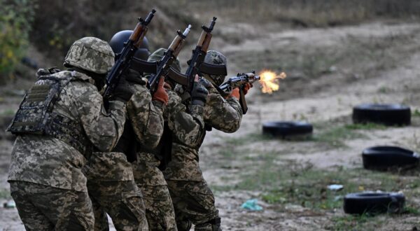 Members of a newly-formed "Siberian Battalion" within the Ukrainian Armed Forces take part in a military training exercise outside Kyiv on October 24, 2023, amid the Russian invasion of Ukraine. A newly formed "Siberian Battalion" as part of the International Legion within the Ukrainian Armed Forces is made up of Russians who have come to fight against their fellow citizens. They were a varied group-both ethnic Russians with long-standing opposition views and members of minority ethnic groups.,Image: 816388612, License: Rights-managed, Restrictions: , Model Release: no, Credit line: Genya SAVILOV / AFP / Profimedia
