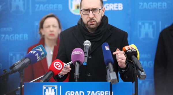 19.03.2024., Zagreb - Gradonacelnik Zagreba Tomislav Tomasevic dao je izjavu medjima nakon obilaska radova na trznici Vrapce. Photo: Emica Elvedji/PIXSELL