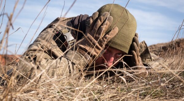 DONETSK OBLAST, UKRAINE - MARCH 20: Ukrainian soldiers conduct combat drills as the war between Russia and Ukraine continues in Donetsk Oblast, Ukraine on March 20, 2024. Wolfgang Schwan / Anadolu,Image: 858351962, License: Rights-managed, Restrictions: , Model Release: no, Credit line: AA/ABACA / Abaca Press / Profimedia