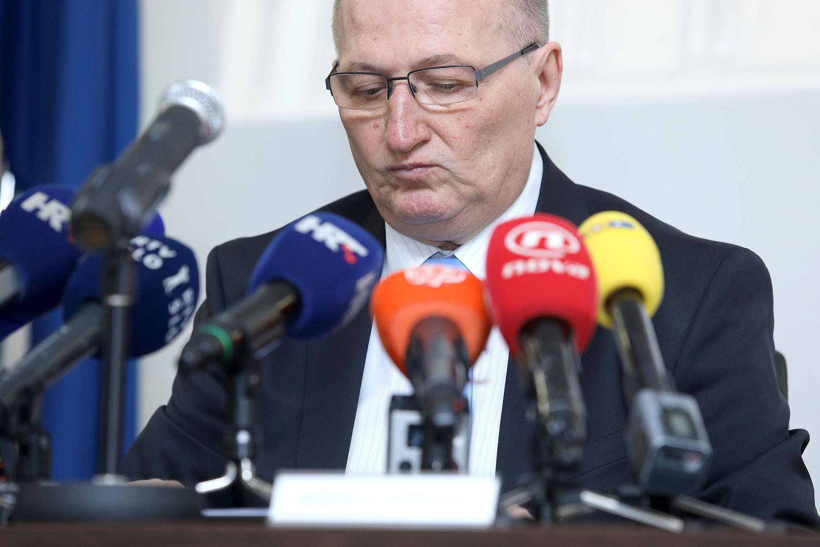 02.03.2017., Zagreb - Predsjednik Ustavnog suda Miroslav Separovic objavio je na danasnjoj konferenciji za medije da je 26 godina od podnosenja zahtjeva napokon donesena odluka o ocjeni suglasnosti s ustavom Zakona o zdravstvenim mjerama za ostvarivanje prava na slobodno odlucivanje o radjanju djece. Ustavni sud nije prihvatio prijedloge za pokretanje postupka za ocjenu suglasnosti za ostvarivanje prava na slobodno odlucivanje o radjanju djece. photo: Patrik Macek/PIXSELL