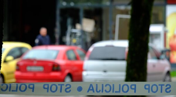 30.05.2022., Zagreb - Oko 4:30 ujutro u zagrebackom naselju Sopot, izazivanjem eksplozije ostecen je bankomat. Ocevid je u tijeku. Photo: Slaven Branislav Babic/PIXSELL