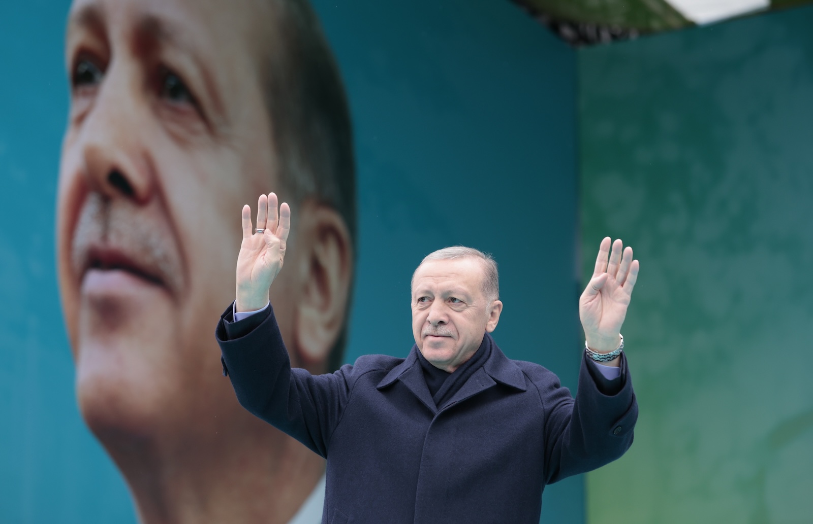 epa11239017 Turkish President Recep Tayyip Erdogan gestures as he attends an AK Party election campaign rally in Ankara, Turkey, 23 March 2024. The local elections in Turkey are scheduled for 31 March 2024.  EPA/NECATI SAVAS