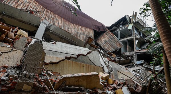 epa11256550 The wreckage of a printing companyâ€™s factory after it collapsed following a magnitude 7.5 earthquake in New Taipei, Taiwan, 03 April 2024. A magnitude 7.4 earthquake struck Taiwan on the morning of 03 April with an epicenter 18 kilometers south of Hualien City at a depth of 34.8 km, according to the United States Geological Survey (USGS).  EPA/DANIEL CENG