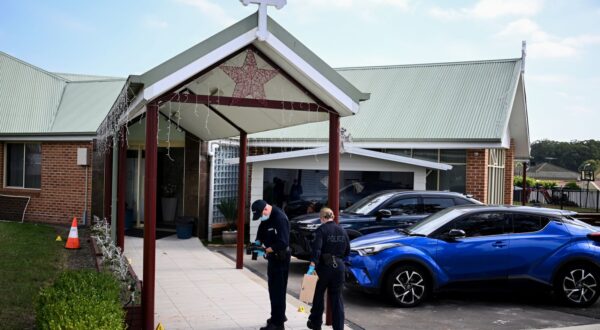 epa11281176 NSW Forensic police officers investigate at Christ The Good Shepherd Church in the suburb of Wakeley, in Sydney, Australia, 16 April 2024. A 15-year-old boy has been arrested after a stabbing at an Orthodox Assyrian church in western Sydney which sparked unrest as an angry mob confronted police.  EPA/BIANCA DE MARCHI   AUSTRALIA AND NEW ZEALAND OUT