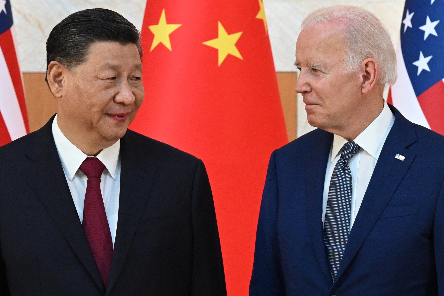 US President Joe Biden (R) and China's President Xi Jinping (L) meet on the sidelines of the G20 Summit in Nusa Dua on the Indonesian resort island of Bali on November 14, 2022.,Image: 737412092, License: Rights-managed, Restrictions: , Model Release: no, Credit line: SAUL LOEB / AFP / Profimedia
