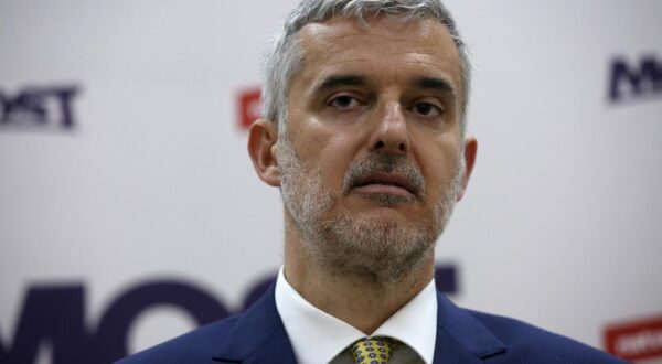 02.04.2024., Zagreb - U sjedistu MOST-a Nikola Grmoja i Nino Raspudic odrzali su konferenciju za medije Photo: zeljko Hladika/PIXSELL