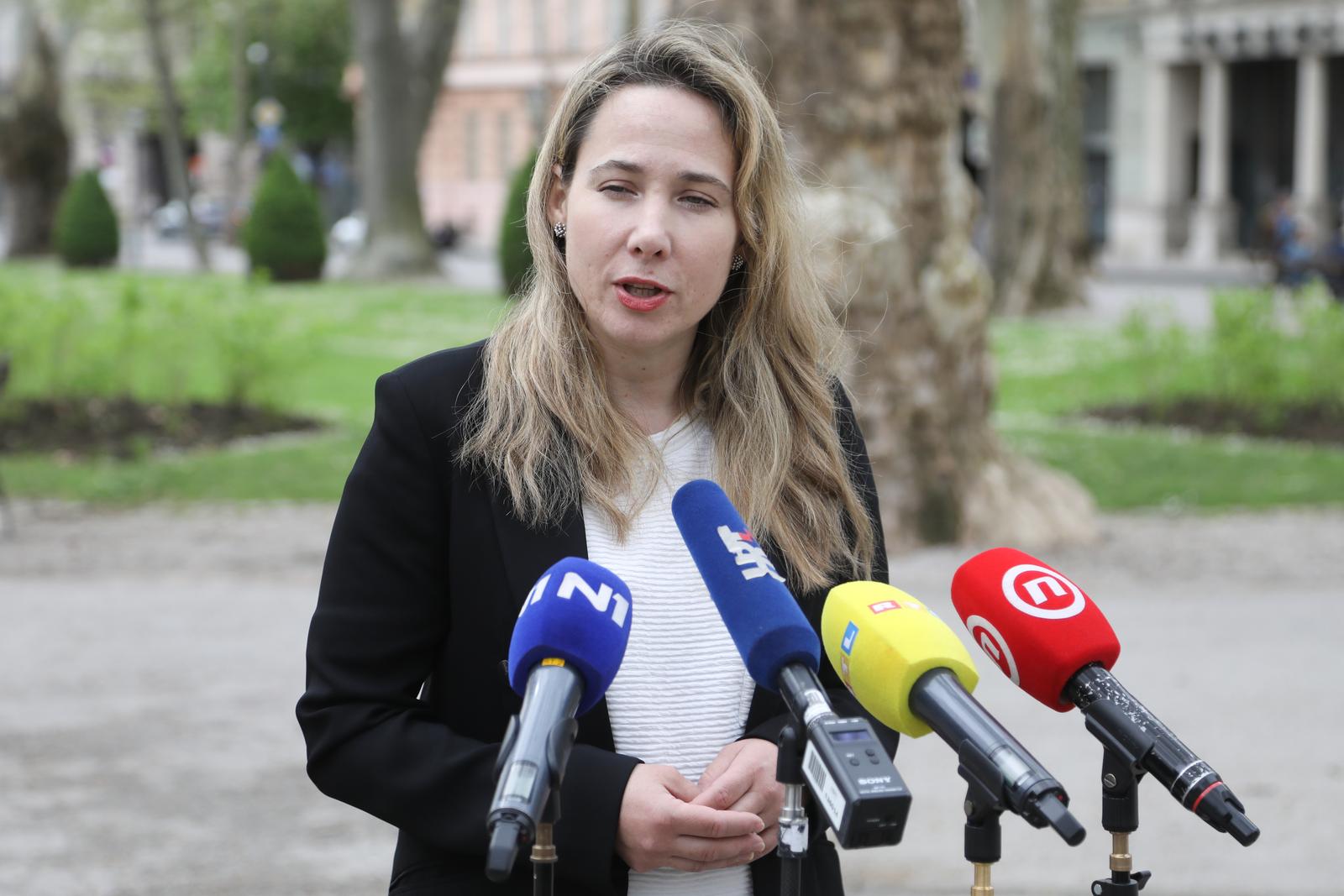 3.4.2024., Trg Nikole Subica Zrinskog, Zagreb - Konferencija za medije nositeljice liste Mosta za 1. izbornu jedinicu Marije Selak Raspudic o programu Mosta za mlade i obrazovanje. Photo: Luka Batelic/PIXSELL
