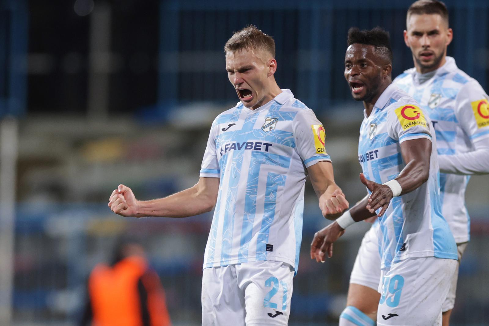 03.11.2023., stadion u Kranjcevicevoj ulici, Zagreb - SuperSport HNL, 14. kolo, NK Lokomotiva - HNK Rijeka. Nogometas Rijeke Toni Fruk slavi postignuti pogodak za izjednacenje 1:1. Photo: Luka Stanzl/PIXSELL