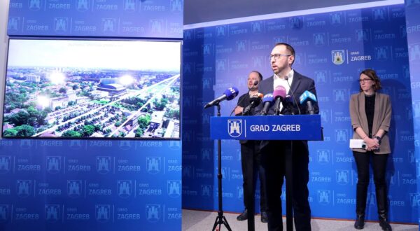 04.04.2024., Zagreb - Gradonacelnik Grada Zagreba Tomislav Tomasevic i njegov zamjenik Luka Korlaet predstavili su na konferenciji za medije pocetak izgradnje Gradske knjiznice i drustveno-kulturnog centra Paromlin. Photo: Zeljko Hladika/PIXSELL