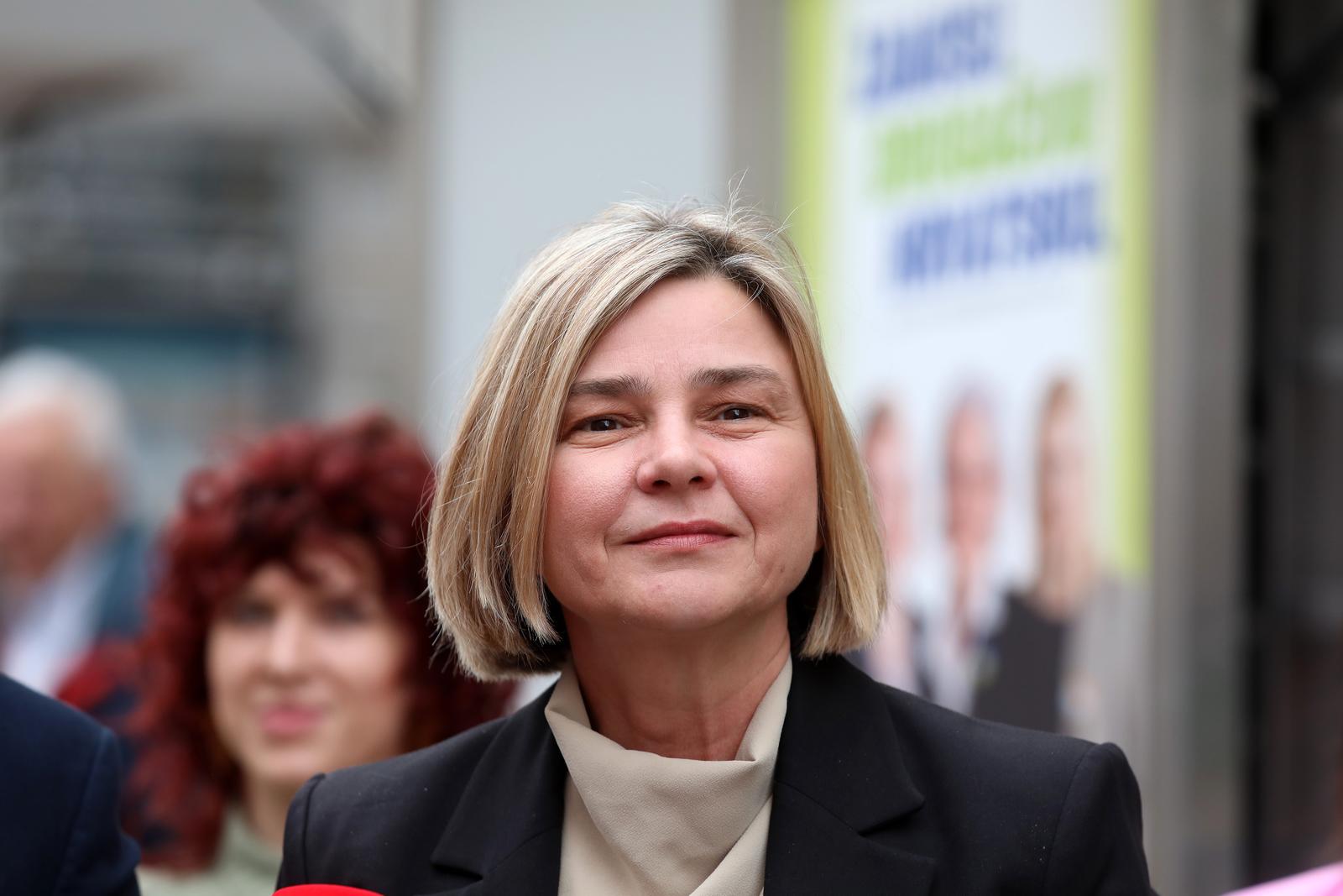 04.04.2024., Rijeka - Kandidati liste Mozemo! za VIII izbornu jedinicu predstavljeni su na Korzu. Nazocili su Sandra Bencic, Tomislav Tomasevic, Morena Lekan, Nebojsa Zelic, Iva Davorija i Hana Paleka. Photo: Goran Kovacic/PIXSELL