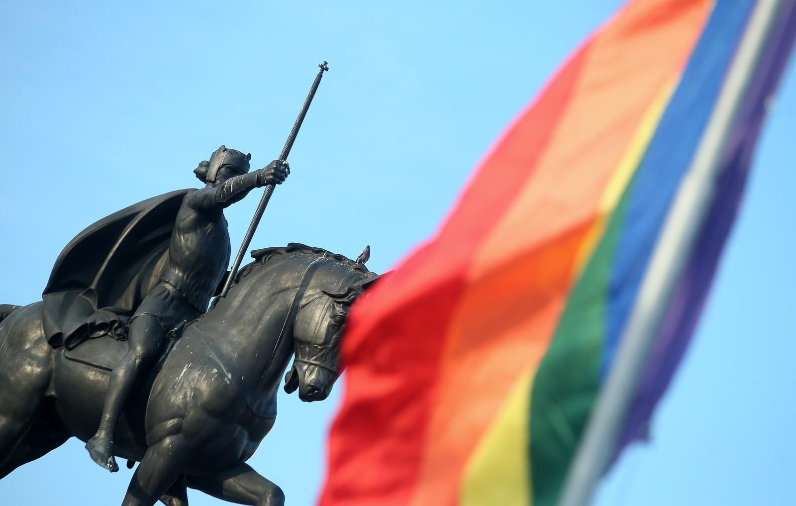 04.06.2018., Zagreb - Zastave duginih boja i ostale na Trgu kralja Tomislava najavljuju 17. Zagreb Pride. Povorka ponosa ove godine krenuti ce u subotu 9. lipnja ispred Mimare u 15.30.rPhoto: Sanjin Strukic/PIXSELL