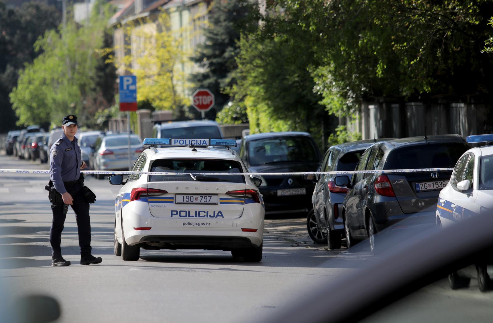 05.04.2024., Zagreb - U Ulici Ferde Livadica muskarac je ispalio hitac iz vatrenog oruzje te ozlijedio clanicu obitelji. Photo: Tomislav Miletic/PIXSELL