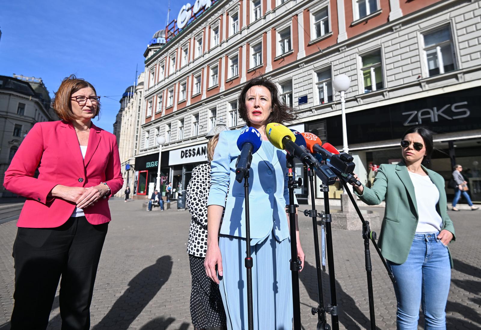 06.04.2024., Zagreb - Konferencija za medije SDP-a o ubojstvima zena koja su u petak potresla Zagreb i o koracima koji se mogu poduzeti za zastitu zena. Na konferenciji su govorile kandidatkinje na listi koalicije Rijeke pravde Dalija Oreskovic, Anka Mrak-Taritas, Marijana Puljak i Danica Juricic Spasovic. Photo: Neva Zganec/PIXSELL