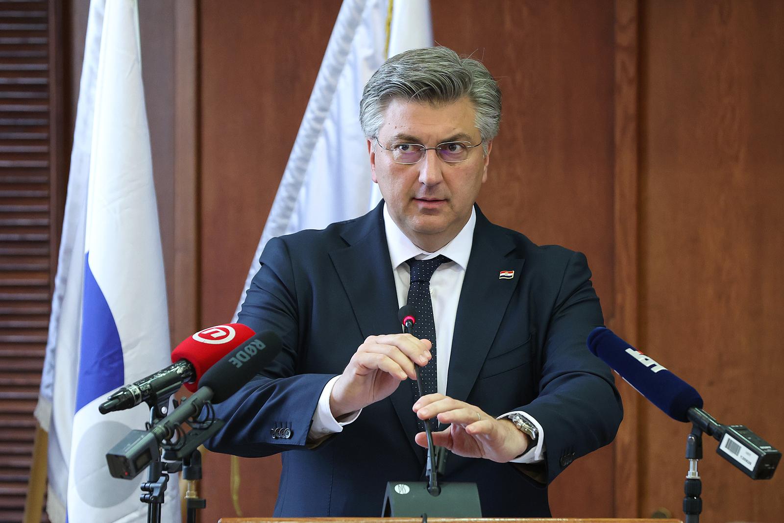 09.04.2024., Zagreb - Predsjednik Vlade Andrej Plenkovic, ministri Marko Primorac i Damir Habijan, te Antun Trojnar, Dalibor Kratohvil i Ivica Zanetti sudjelovali su na tribini Obrtnicke komore Zagreb i Udruzenja obrtnika grada Zagreba. Photo: Goran Stanzl/PIXSELL