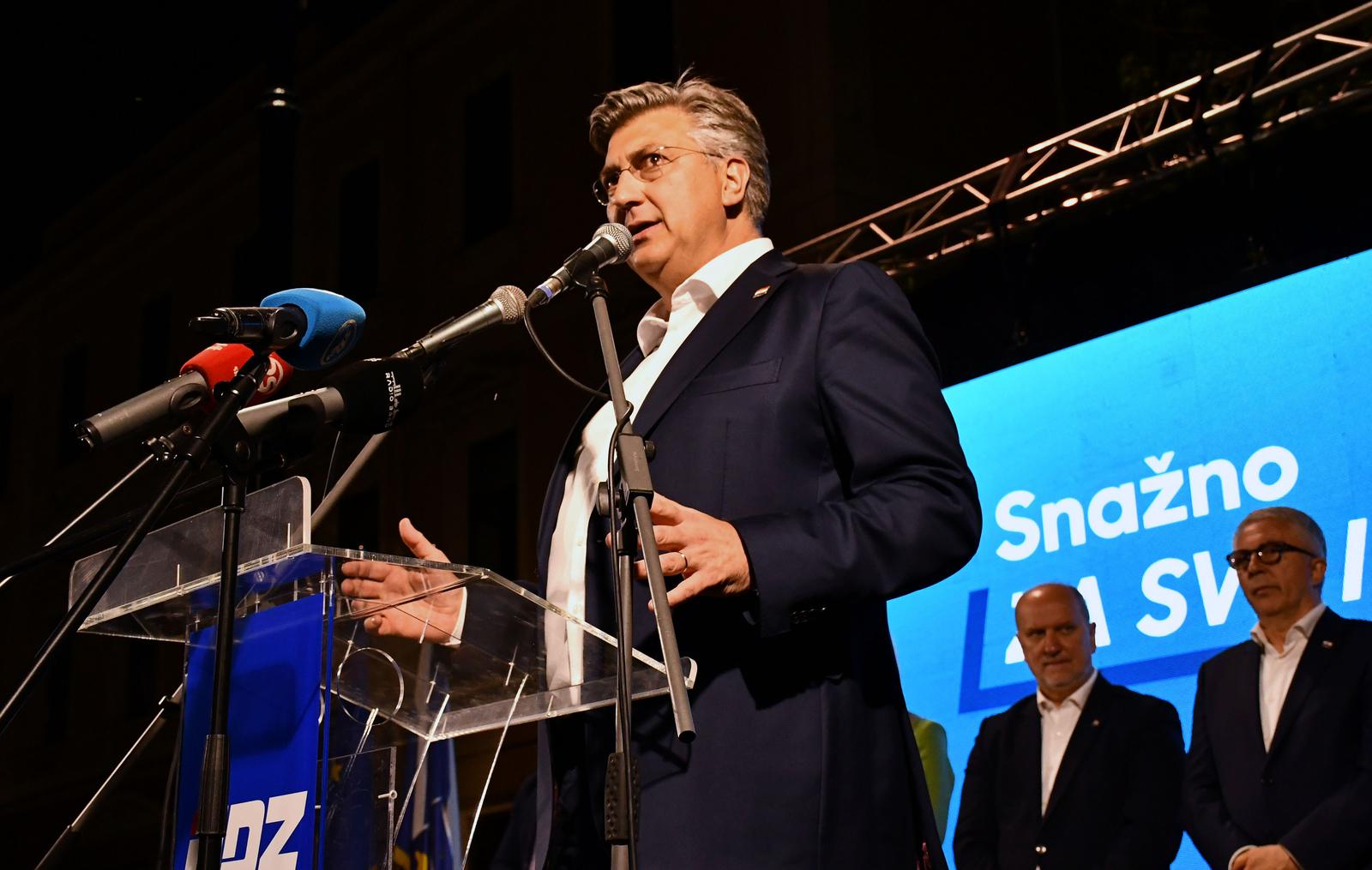 09.04.2024., Slavonski Brod - Andrej Plenkovic na predizbornom skupu HDZ-a za parlamentarne izbore organiziran na Trgu Ivane Brlic Mazuranic. Photo: Ivica Galovic/PIXSELL