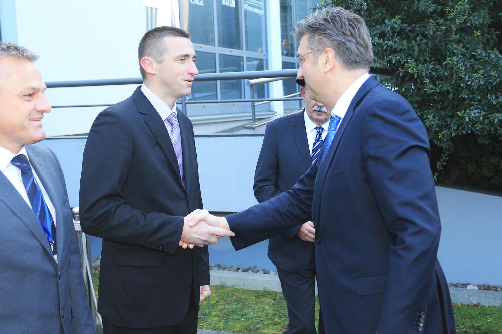 09.12.2016., Vukovar - Predsjednik Vlade RH Andrej Plenkovic u Vukovaru je sudjelovao na sjednici Savjeta Vlade Republike Hrvatske za Hrvate izvan Republike Hrvatske .rPhoto: Davor Javorovic/PIXSELL