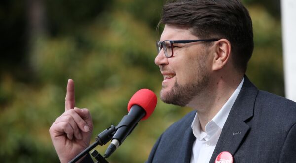10.04.2024., Krapina - Koalicija Rijeke pravde predstavila je u Krapini kandidate i kandidatkinje za III. izbornu jedinicu na predstojecim parlamentarnim izborima. Photo: Zeljko Haldika/PIXSELL