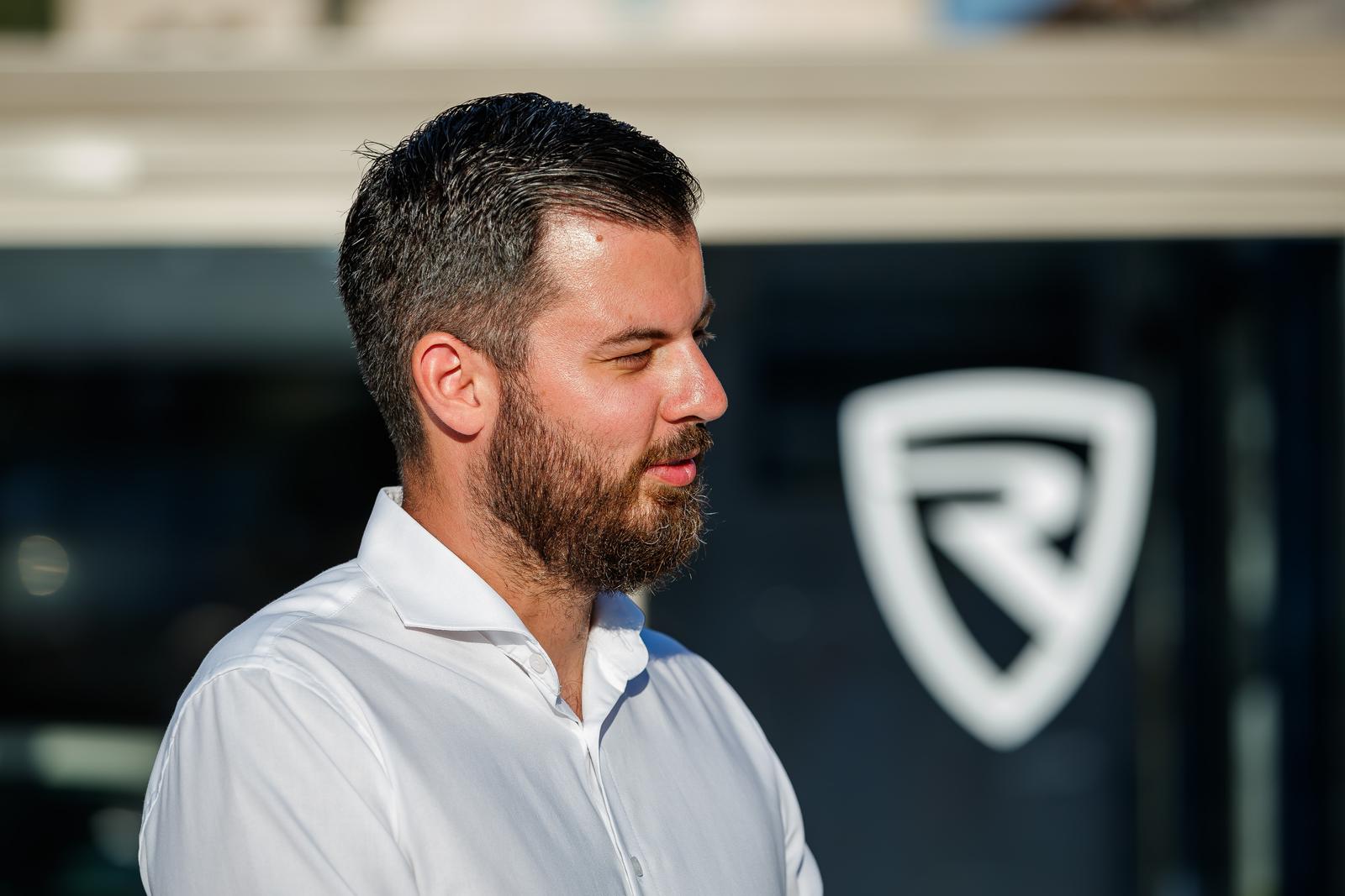 10.08.2023., Hvar - Mate Rimac, izvrsni direktor Rimac Grupe, obratio se medjima na Hvaru povodom suradnje s Europa Parkom o izgradnji novog dijela parka koji ce biti posvecen Hrvatskoj.   Photo: Zvonimir Barisin/PIXSELL