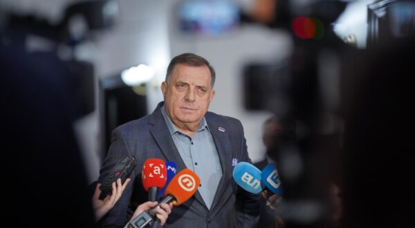 13.02.2024., Akademija nauka i umjetnosti RS, Banjaluka (BiH) - Promociji 50.broja casopisa "Argumenti" prisustvovali Milorad Dodik, predsjednik RS, i Igor Kalabuhov, ambasador Rusije u BiH. Izdavac ovog casopisa je SNSD, stranka Milorada Dodika, a prisutnima se obratio glavni i odgovorni urednik Milan Ljepojevic. Svecanosti su prisustvovali univerzitetski profesori Dragoljub Mirjanic, Rajko Kuzmanovic, Drago Brankovic, novinar Sinisa Ljepojevic, kao i istaknuti clanovi SNSD-a.  Photo: Dejan Rakita/PIXSELL/PIXSELL