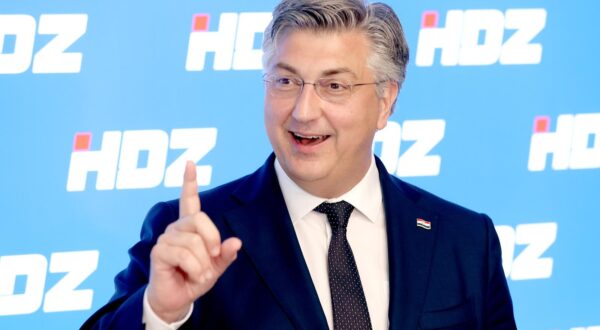 15.04.2024., Zagreb - Povodom zavrsetka kampanje za parlamentarne izbore 2024. predsjednik HDZ-a Andrej Plenkovic odrzao je konferenciju za medije u sjedistu stranke. Photo: Patrik Macek/PIXSELL