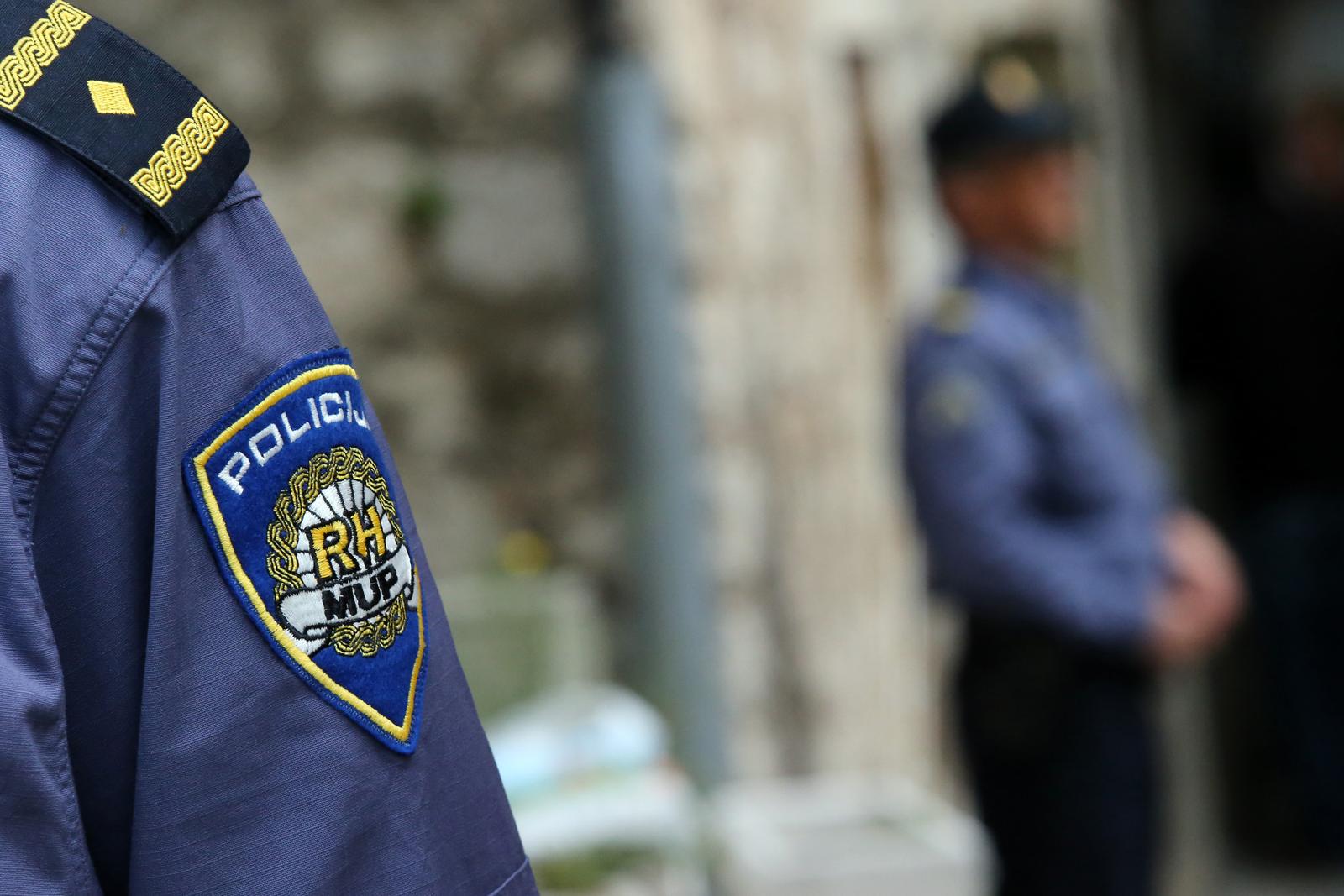 17.04.105., Split - Policija, automobi i policijske oznake."nPhoto: Ivo Cagalj/PIXSELL