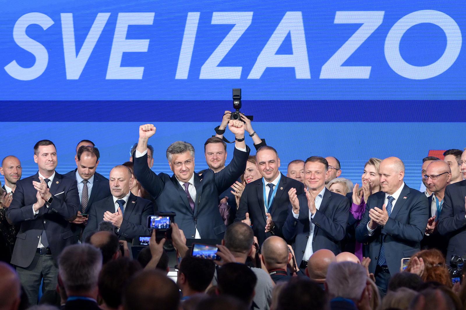 17.04.2024., Zagreb - Docek izbornih rezultata za Hrvatski saboru u stozeru Hrvatske demokratske zajednice (HDZ), Hrvatsko socijalno-libaralne stranke (HSLS), Hrvatske demokrscanske stranke (HDS), Hrvatske narodne stranke (HNS) i Hrvatske stranke umirovljenika (HSU) u hotelu Westin. Andrej Plenkovic Photo: Igor Soban/PIXSELL