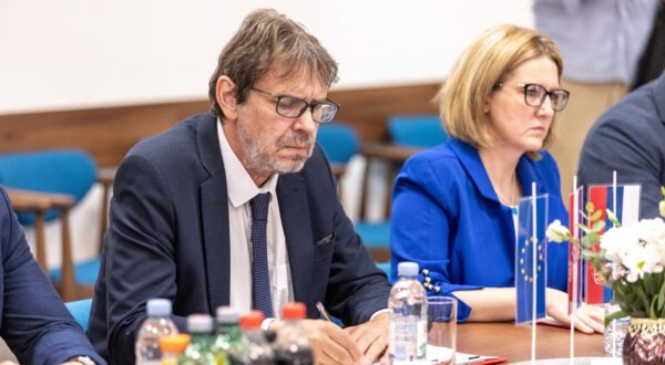 17.06.2022., Vukovar - S ciljem unapredjenja prava manjina i hrvatsko-srpskih odnosa nastavili su se razgovori Milorada Pupovca (SDSS) i Tomislava Zigmanova (DSHV). Photo: Davor Javorovic/PIXSELL