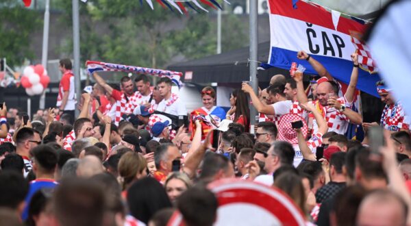 18.06.2023.,Rotterdam, Nizozemska - Navijacko ozracje u centru grada uoci vecerasnje utakmice finala Lige nacija izmedju Hrvatske i Spanjolske Photo: Marko Lukunic/PIXSELL