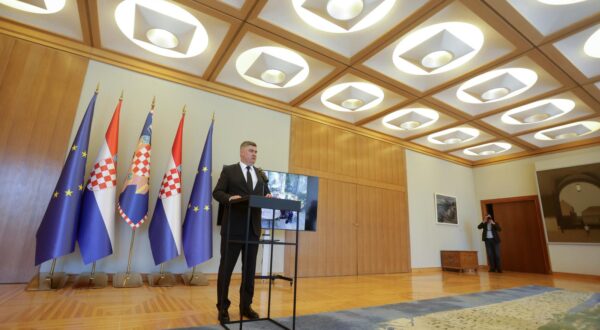 19.04.2024., Zagreb - Predsjednik Republike Zoran Milanovic na konferenciji za medije rekao je sto misli o odluci Ustavnog suda da on ni u kojem slucaju ne moze biti mandatar Vlade za sastav buduce vlade niti premijer Photo: Luka Stanzl/PIXSELL