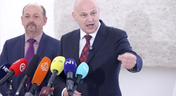 23.04.2024., Zagreb - Stranka Pravo i pravda predala je kandidacijsku listu za Europski parlament Drzavnom izbornom povjerenstvu u Hrvatskom saboru.

 Photo: Patrik Macek/PIXSELL