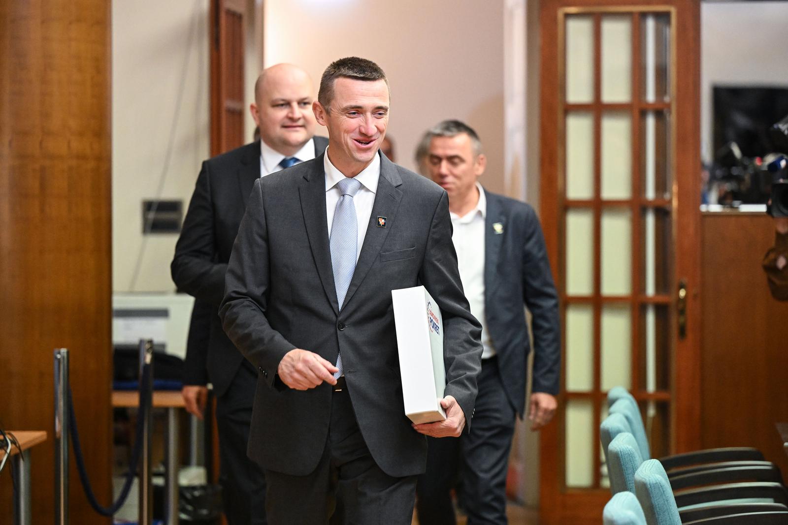 23.4.2024., Zagreb - Domovinski pokret predao je kandidacijske liste za Europski parlament. Photo: Neva Zganec/PIXSELL