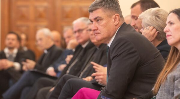 25.03.2024., Zadar - U Svecanoj dvorani SVeucilista u Zadru odrzana je svecana sjednica na kojoj je nazocio predsjednik RH Zoran Milanovic. Photo: Dino Stanin/PIXSELL