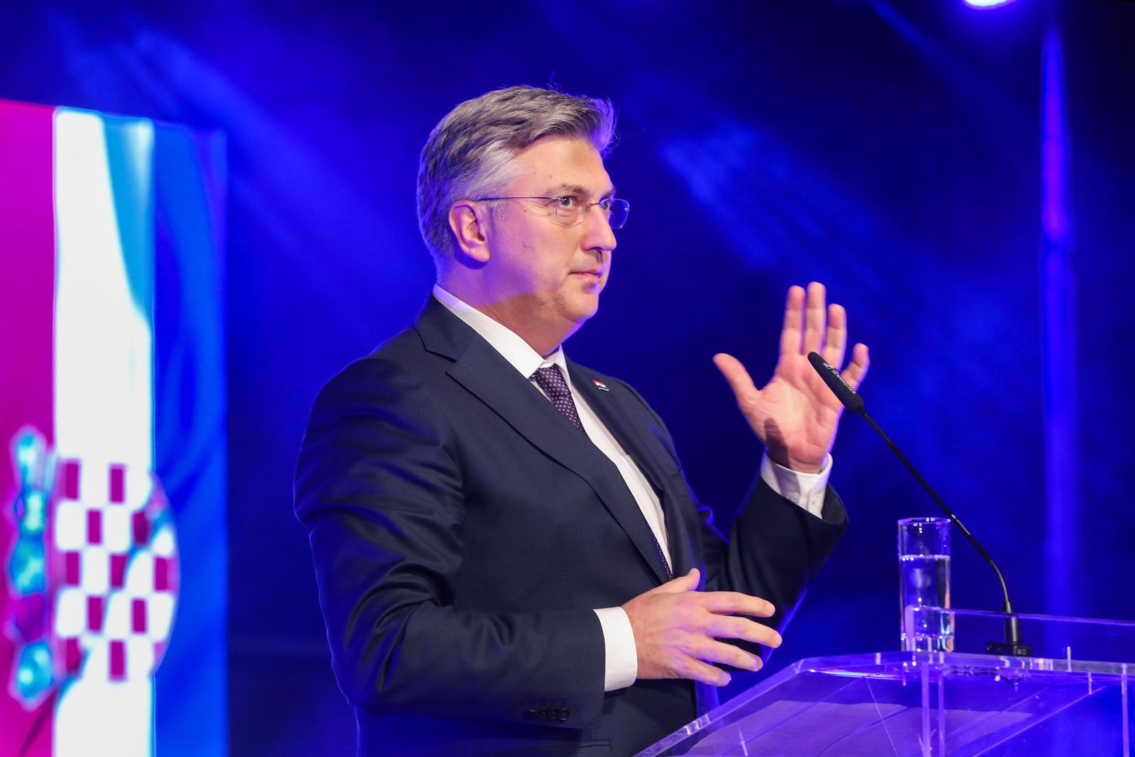 25.03.2024., Krapina - U Festivalskoj dvorani Krapina odrzana je svecanost povodom 34. obljetnice osnutka Hrvatske demokratske zajednice u Krapinko-zagorskoj zupaniji. Andrej Plenkovic Photo: Tomislav Miletic/PIXSELL