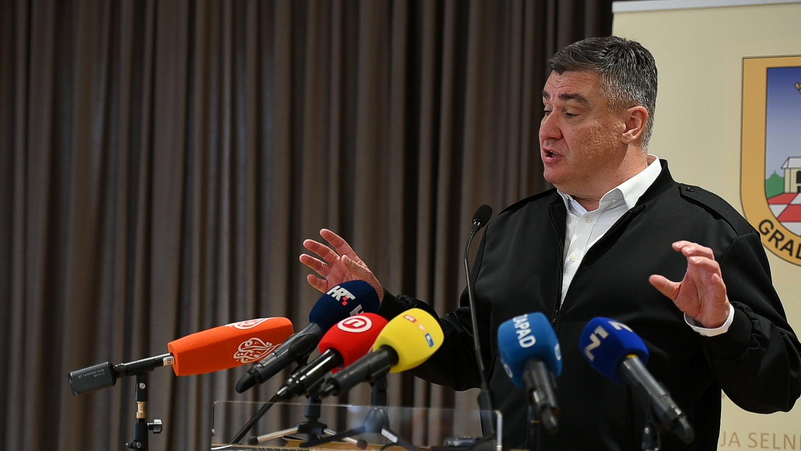 27.04.2024., Zlatar - Presjednik Zoran Milanovic sudjelovao je na svecanoj sjednici Gradskog vijeca Grada Zlatara Photo: Marko Juric/PIXSELL