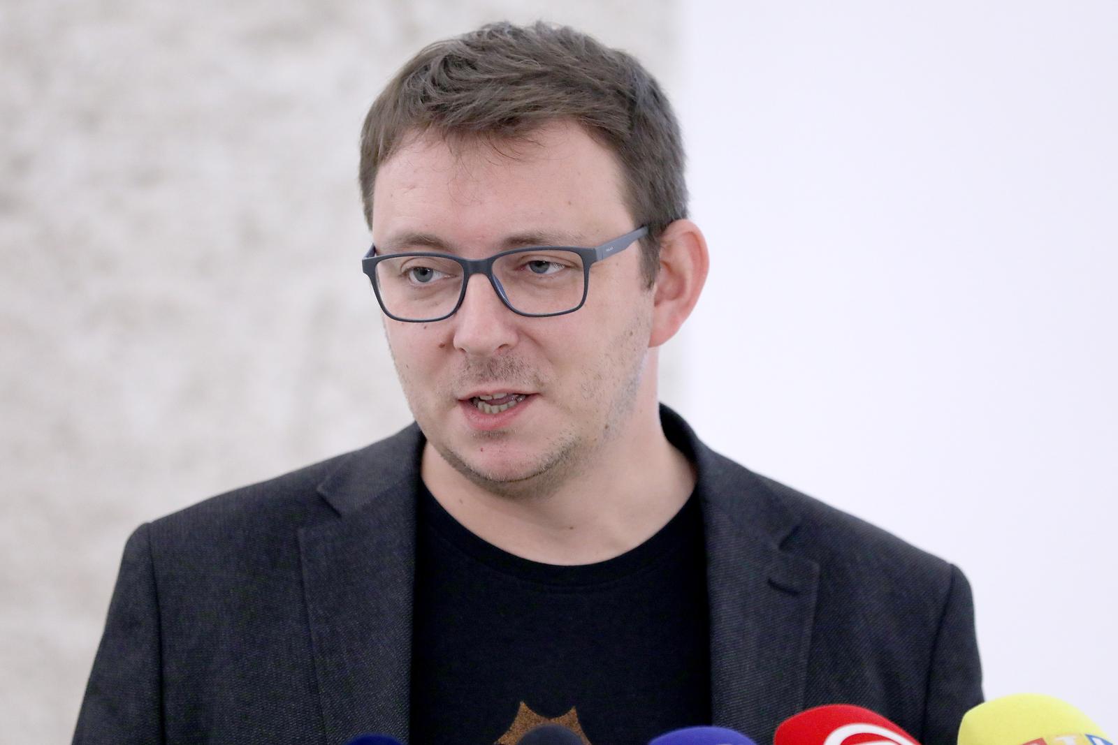 27.10.2023., Zagreb - Na konferenciji za medije odrzanoj u Saboru o aktualnim temema govorio je Bojan Glavasevicc.   Photo: Patrik Macek/PIXSELL