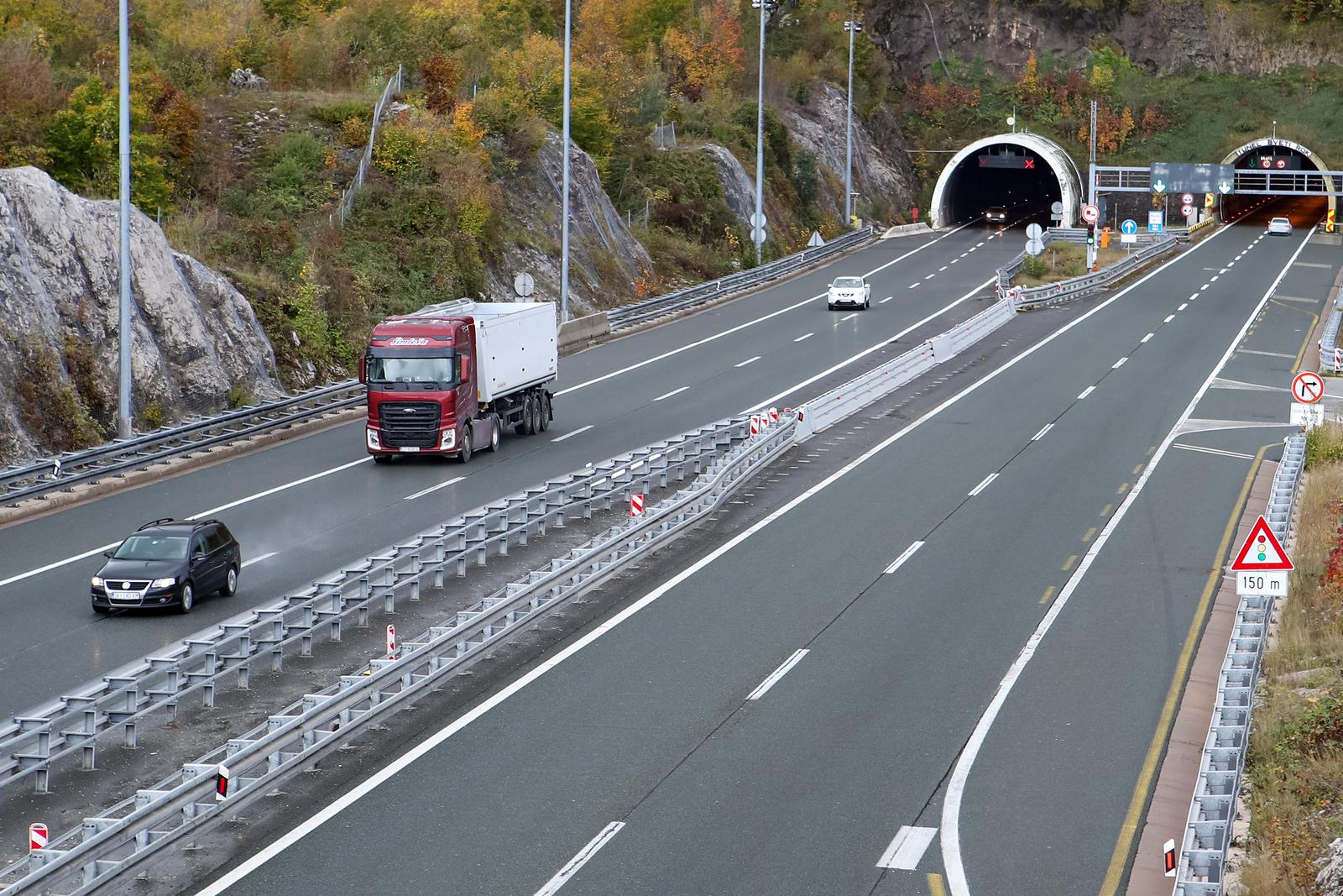 27.10.2023., Sv. Rok - Ulaz u tunel Sv. Rok. Photo: Sime Zelic/PIXSELL