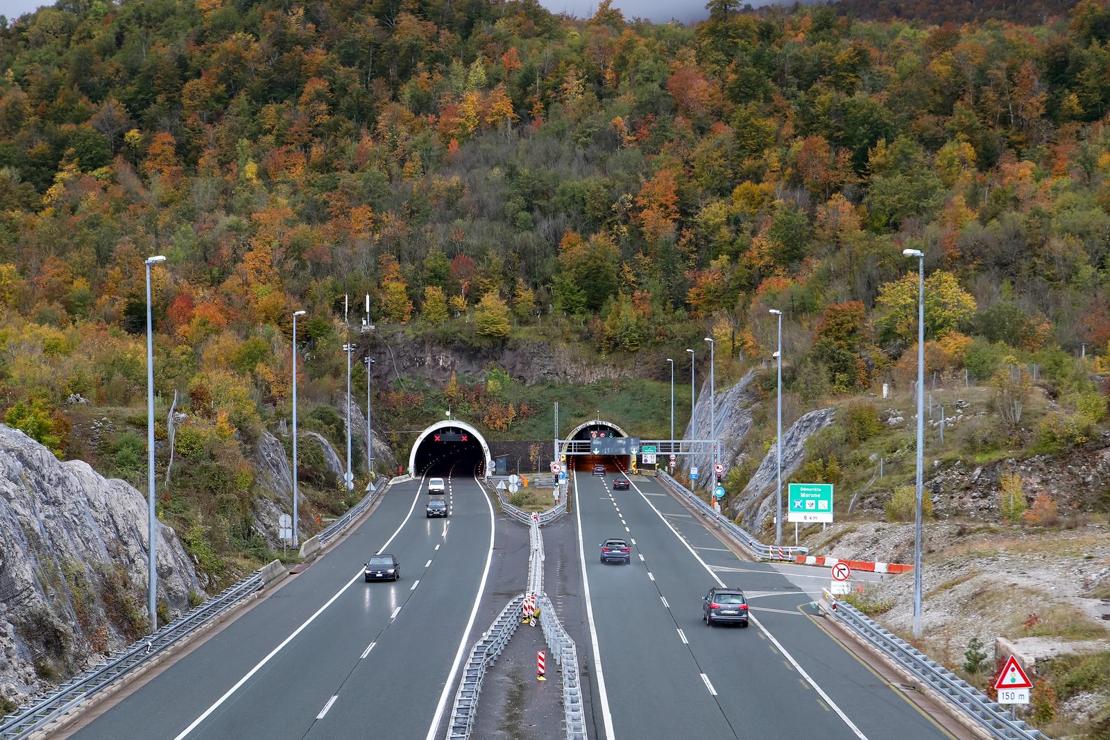 27.10.2023., Sv. Rok - Ulaz u tunel Sv. Rok. Photo: Sime Zelic/PIXSELL