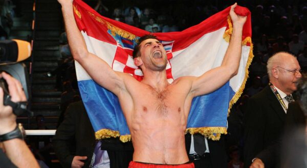 28.04.2007., Njemacka, Oberhausen - Boksacki mec izmedju Stipe Drvisa i Silvia Branca za prvaka svijeta u poluteskoj kategoriji po WBO verziji. Photo: Jurica Galoic/PIXSELL