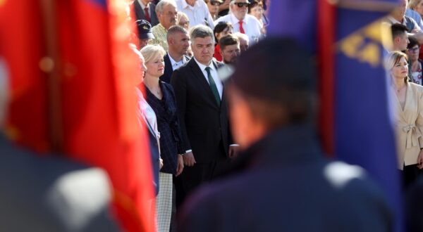 30.4.2024.., Lipa -Hrvatski predsjednik Zoran Milanovic sudjelovao je na komemoraciji „Lipa pamti 2024.“ te je  s izaslanstvom odao pocast stradalim mjestanima polaganjem vijenca i paljenjem svijece Photo: Nel Pavletic/PIXSELL