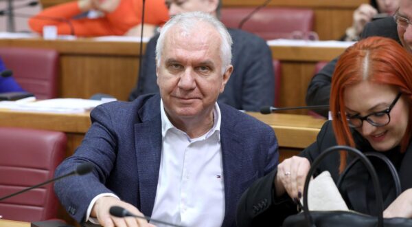 30.11.2023., Zagreb - Sabor 19. sjednicu nastavlja glasovanjem o raspravljenim tockama dnevnog reda, medju kojima je i proracun za 2024. godinu.
 Photo: Patrik Macek/PIXSELL